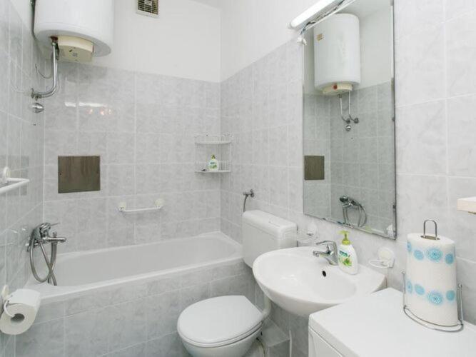 Apartamento Vukoja - One-bedroom With Balcony